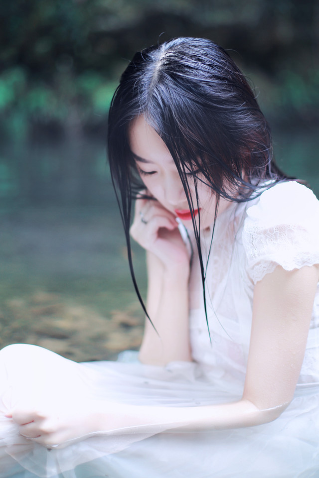 我靠拯救病弱反派苟命[穿书]
